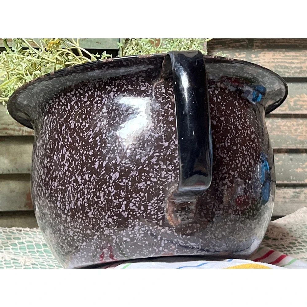Vintage Black Speckled Enamel Chamber Pot **Farmhouse Rustic decor